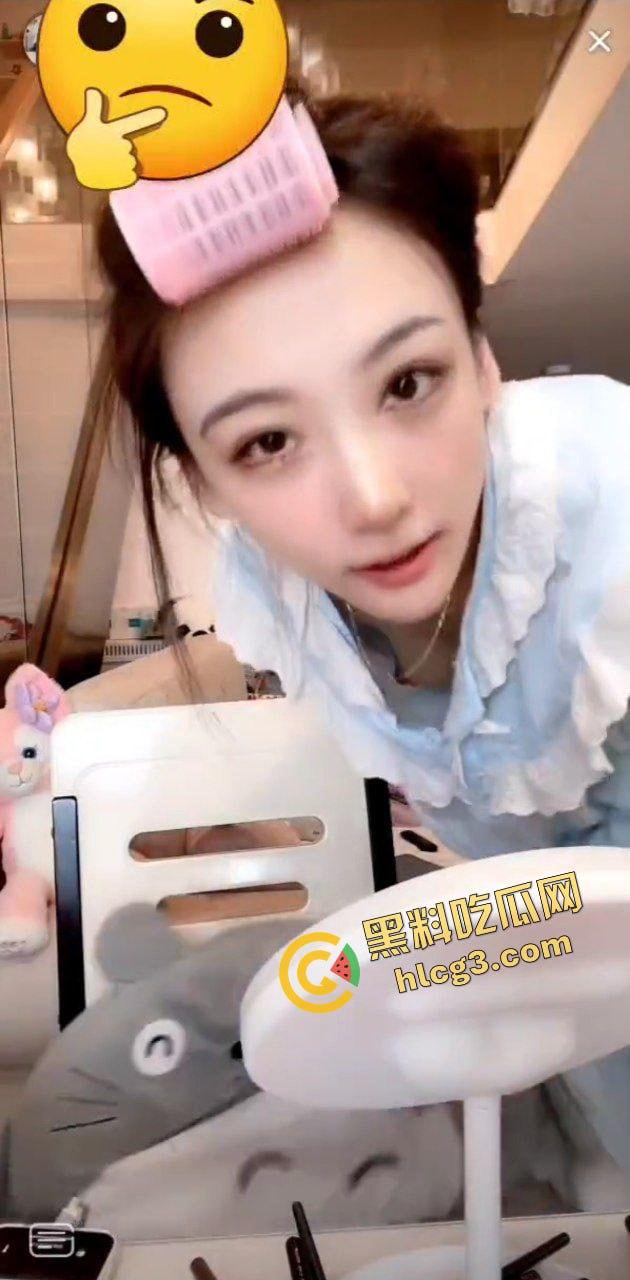 抖音快手女主播 露奶走光大合集！是故意还是不小心 奶头风格不一 绝对劲爆！  第14张