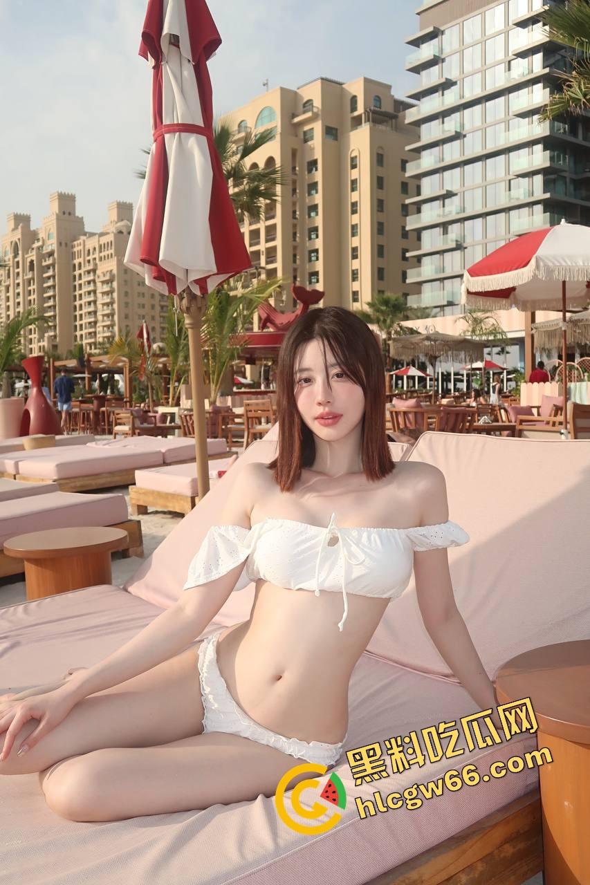 KTV艳遇升级为连环爆操，富哥点了个公主开口惊艳，半首歌还没唱完就自己跪下吃鸡！  第6张