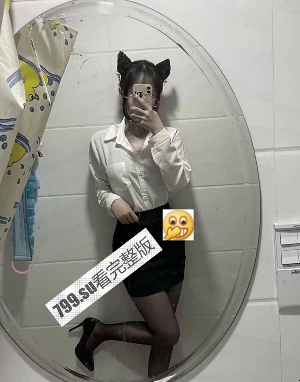 良家曝光 陕西某大三校鸡 酒店约会土豪 小蛮腰口活超棒  第2张