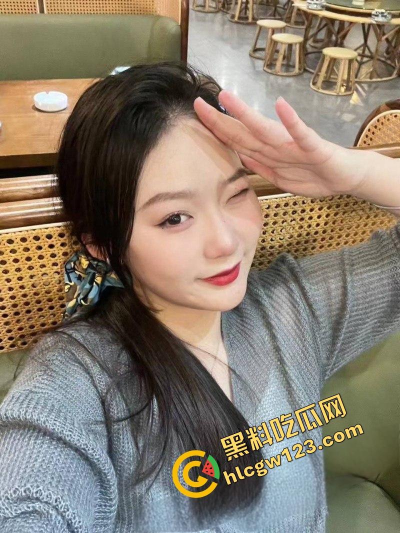 海角淫神『奶气草莓』春药放倒女儿班主任家访，高雅黑丝淫子发骚露真形，嫩洞狠泪操液淫汁狂!  第3张