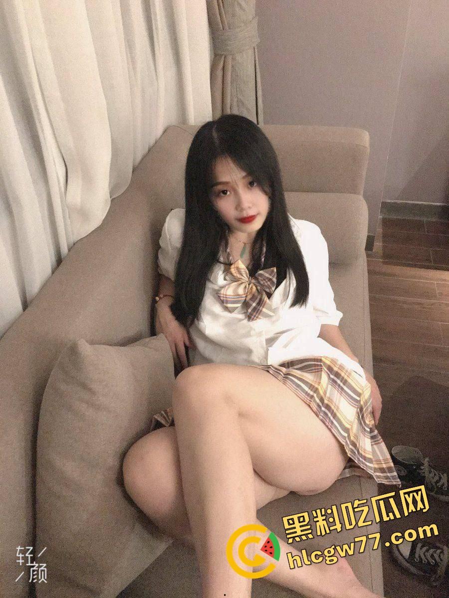 南昌老公嫌弃少妇【张婉玉】靠叫床拯救尊严，脸上皱纹扛不住，床上掰开嫩穴撒娇，叫一声哥哥就湿到腿软！  第1张