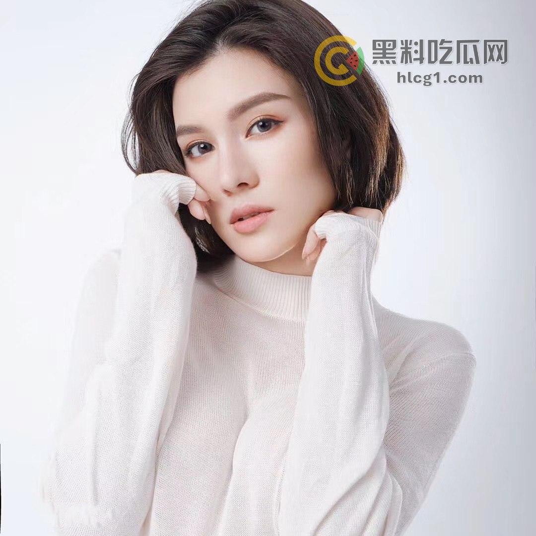 马来西亚混血女歌手蒋雨霏不为人知的一面：时尚天使变身夜间狂野女郎！  第2张