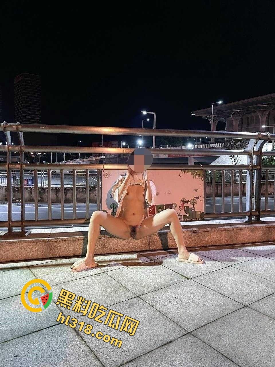 推特极品露出母狗【奶味泡芙】，白嫩身材各种户外私拍，电梯口全裸做爱，不料偶遇邻居魂都吓飞了 !  第6张