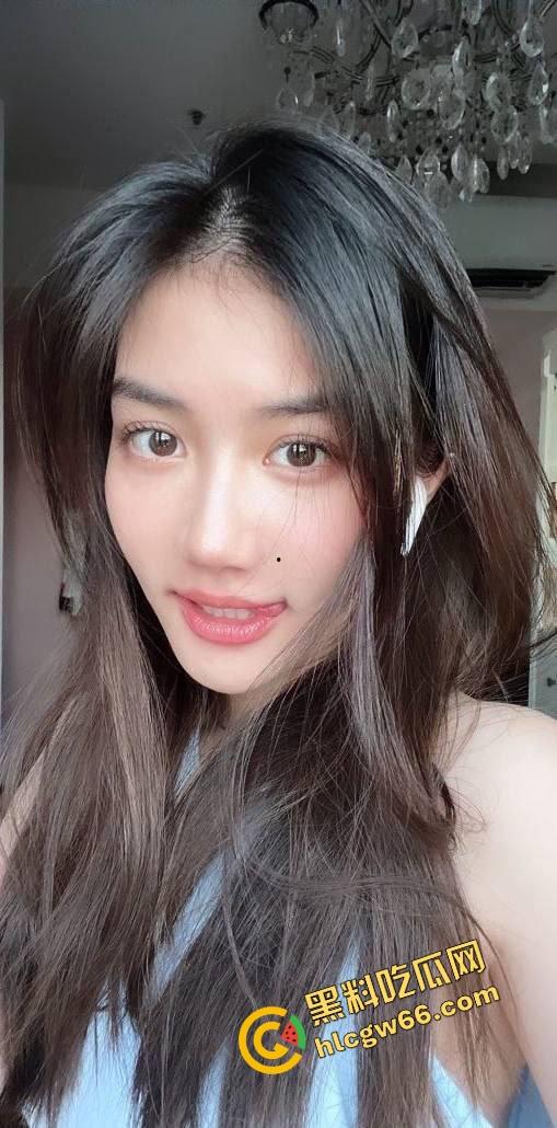 常州万达服装店老板娘『刘莉莉』被男友深喉颜射骑乘蠕动全程高能，JB插到失神还要遮脸装纯！  第7张