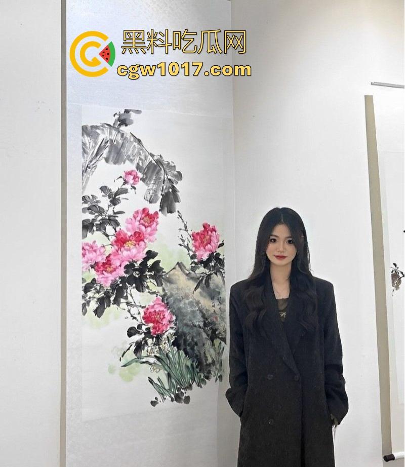 四川美术学院纯欲高冷学姐【李怡洋】约炮视频曝光，滴蜡调教反差母狗，深喉添屌技艺高超，花式做爱爆操满足颜射！  第1张