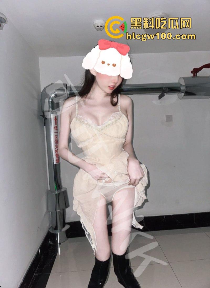 高颜值女大学生【牛奶可可】 外表斯文乖巧JK妹私底下却是骚浪母狗约炮 各种户外露出视频被曝光  第9张