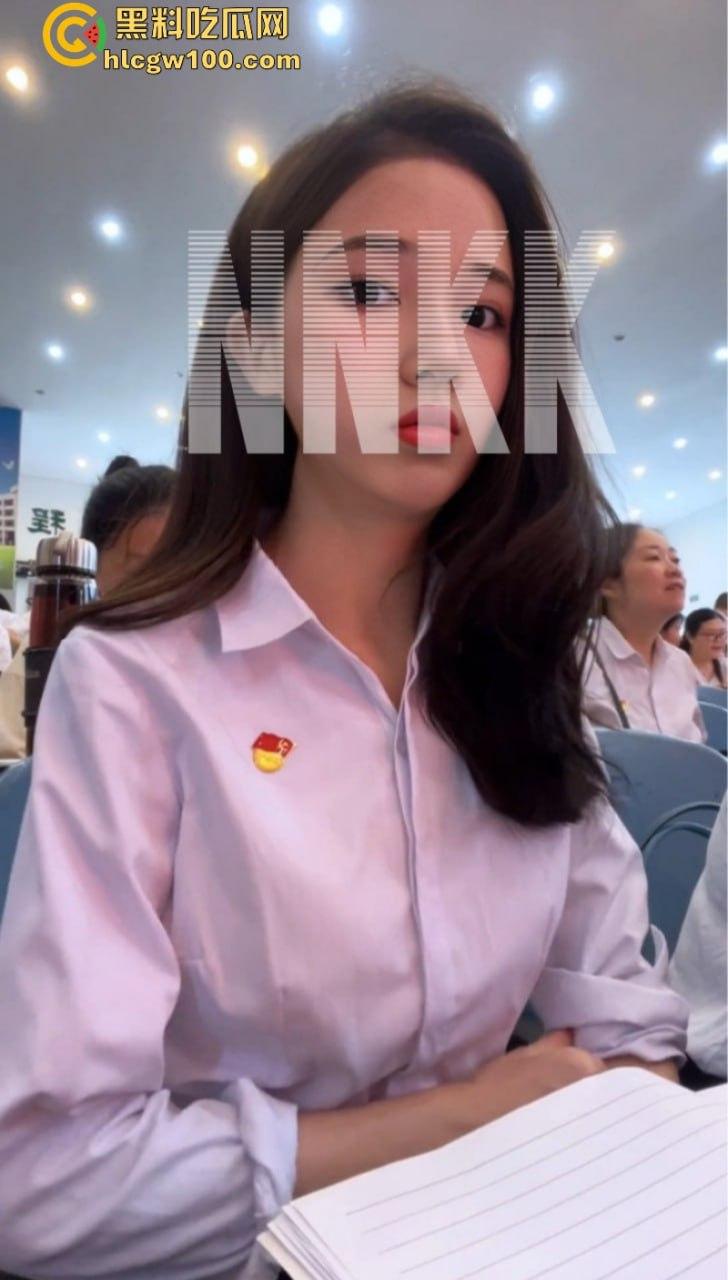 高颜值女大学生【牛奶可可】 外表斯文乖巧JK妹私底下却是骚浪母狗约炮 各种户外露出视频被曝光  第14张