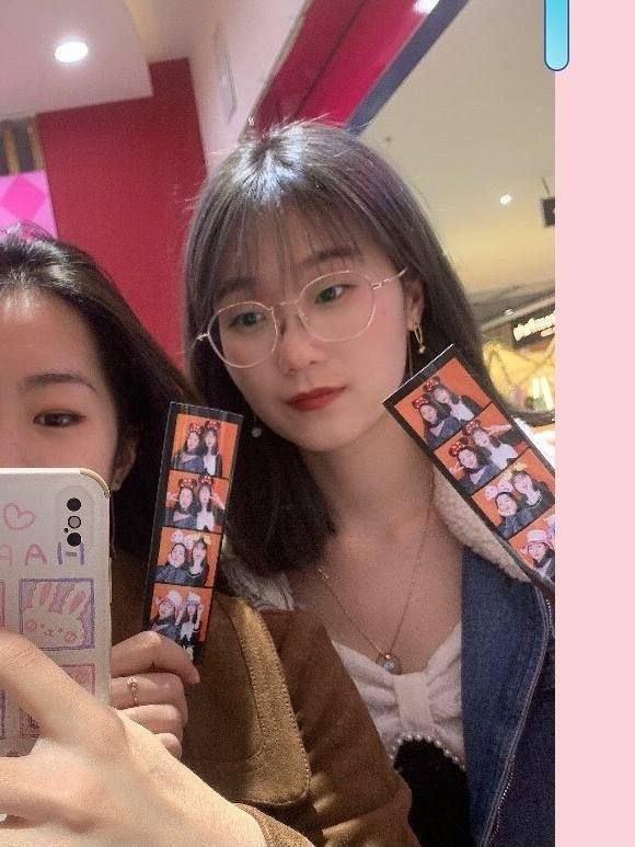 哈尔滨医科大学 【宦雅昕】眼镜妹母狗 口交3p视频曝光 骚东西身材不错 口技超棒  第7张