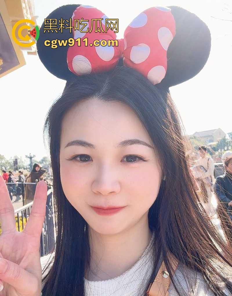 女博士也有性需求的！河北工业大学博士生【张筱艺】，骑乘榨精小男友，做爱来缓解学习压力！  第3张