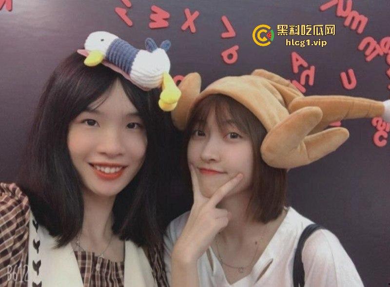 杭州海“龟”【潘玲玲】受眼镜男指导进军直播业 旁边还有打光的  第5张