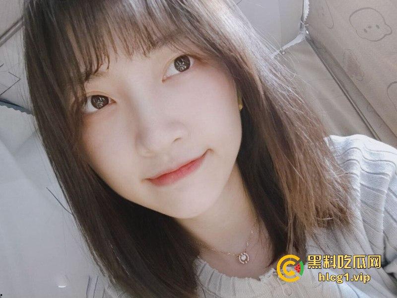 杭州海“龟”【潘玲玲】受眼镜男指导进军直播业 旁边还有打光的  第9张