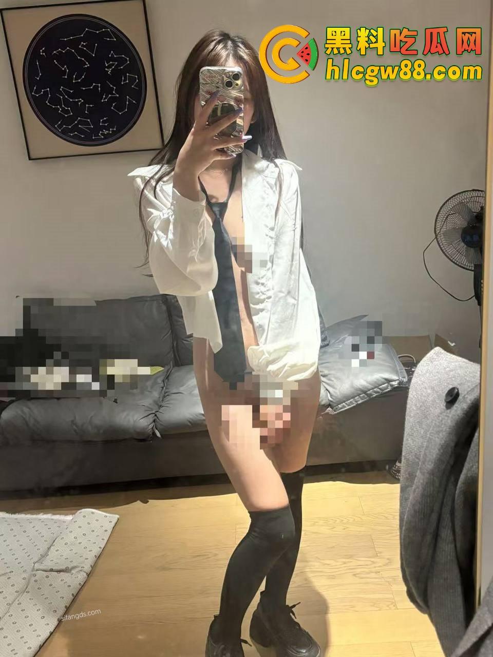 厦门酒吧气氛组极品眼镜骚婊『兰芊芊』酒吧10瓶皇家礼炮带走，制服丝袜被操高潮了主动求拍！  第9张