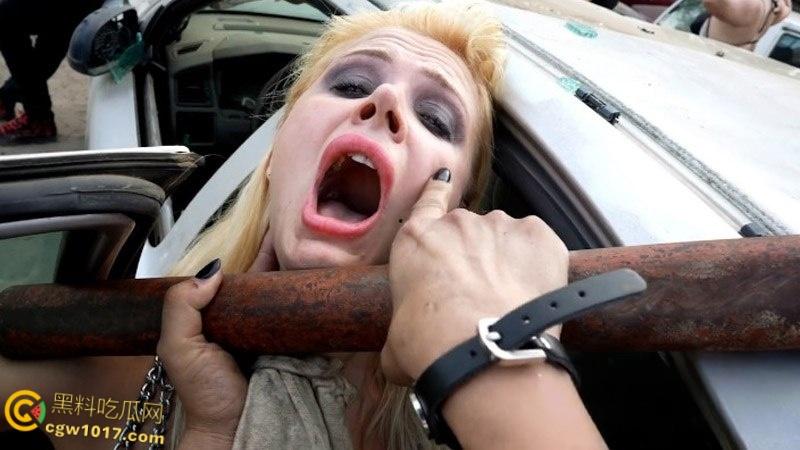 捷克变态家庭重口新篇，Damien淫乱音乐节淫乱狂欢，多人轮奸围观肉便器，BDSM鞭打喝尿各种调教玩弄 ！  第5张