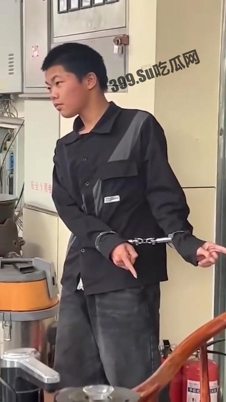 广西南宁 15 岁冲锋少年为爱盗窃宝马被抓  第4张