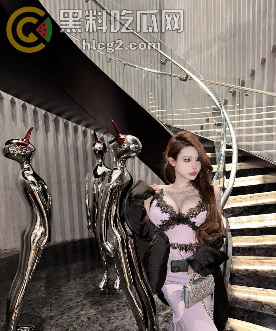 品巨乳蜂腰T娘【恩恩】私拍曝光，野战骚浪到极致，直男们的终极幻想！  第1张