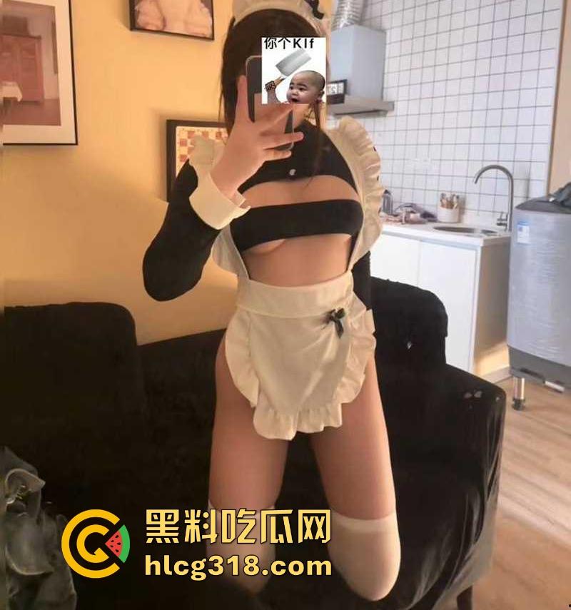 抖音擦边骚女【滢酱】 大尺度付费福利视频流出，巨乳透视蕾丝，揉胸扣穴极具诱惑，隔着屏幕都想要吃一口！  第8张