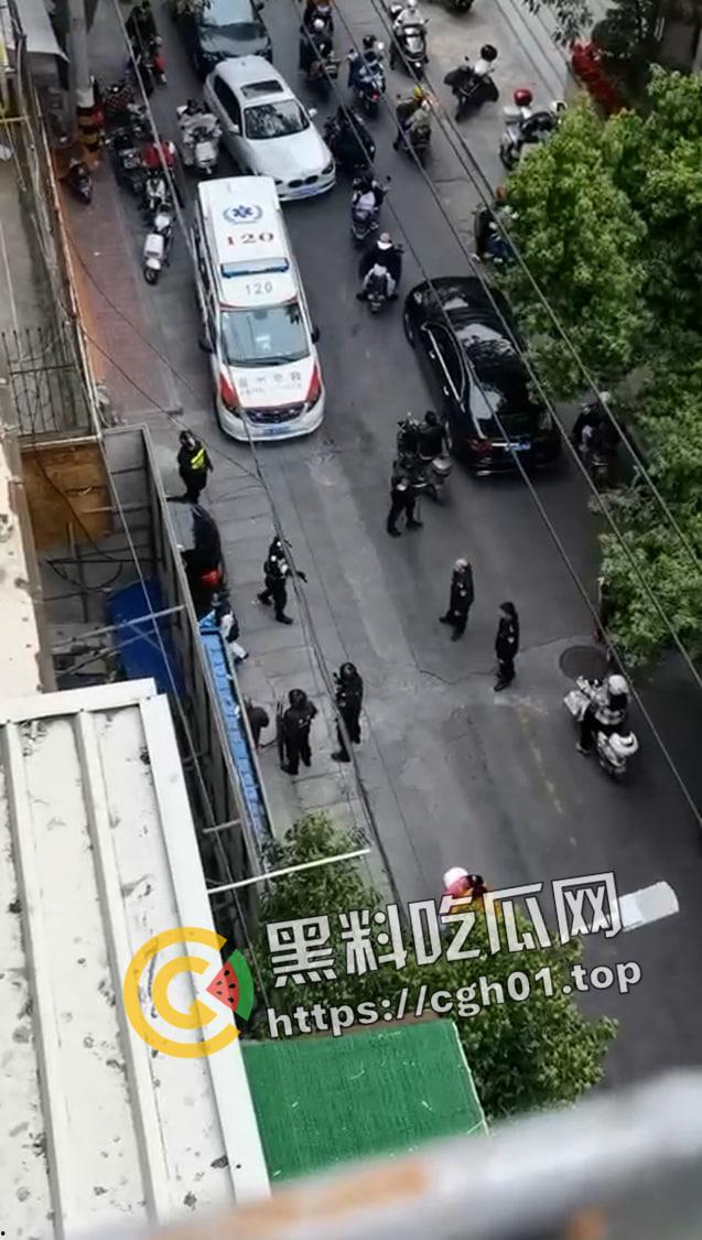 从南砍到北！福建泉州男子因为感情问题上头连砍两个幼儿园杀三人 杀完后朋友圈发最后道别 现场视频流出  第11张