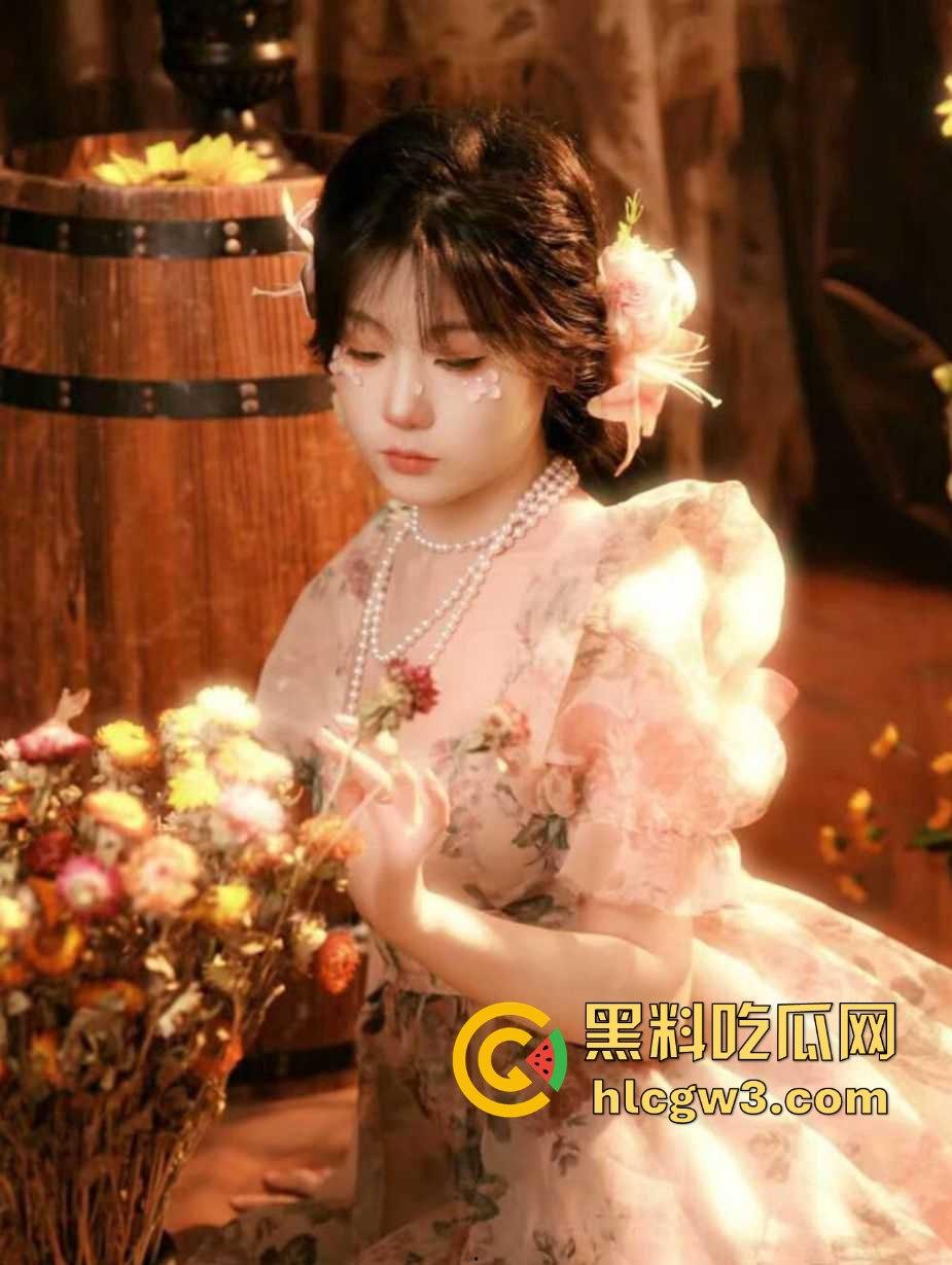 吉林大学甜美学妹『张艺涵』自慰骚照满天飞，清纯脸皮遮不住骚得掉渣的母狗心，网调可以接受圣水洗礼！  第13张