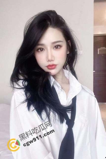 海角大神爆操亲姐姐！极品淫穴疯狂求操，雪白美乳春色无边，内射骚穴，激情无限  第1张