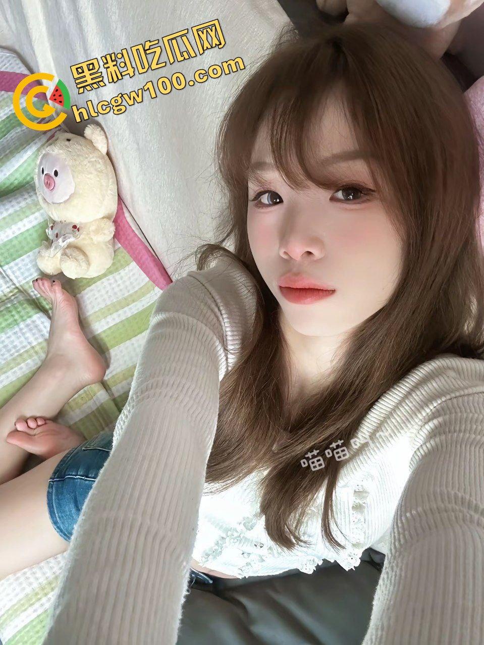 湖北生态工程大专清纯甜御白丝妹『曹桉梅』床上自慰抠逼粉嫩美穴 流水淫叫娇喘发金主！原创独家流出！  第7张