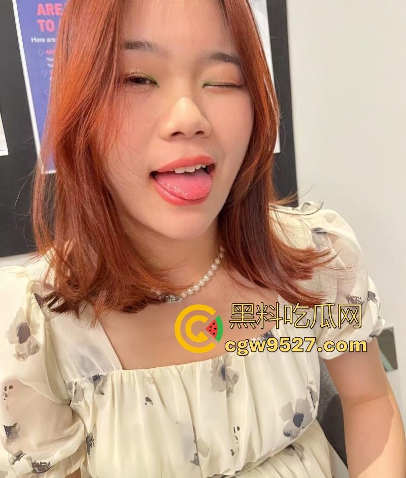 山东工商职业学院【周莉莉】酷爱露出与约炮，常常酒吧搭讪猛男，事后回酒店激情性交，怎么会这么骚呀！  第1张