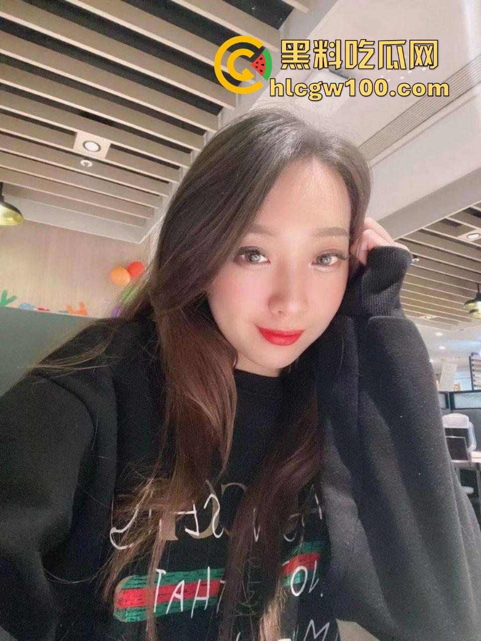 辽宁『黄安安』隆胸假体 医美憋出的胸缩水成A杯，胸没抓爆却自爆这假雷炸得比真雷还响，缩水成两坨干瘪豆腐渣！  第2张