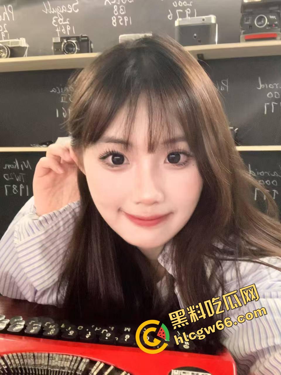 福建瓜友分享邻家少妇『钱悦』趁老公出海来偷玩，含鸡太深呛哭了还不肯停，嘴里喊着要被操出声音！  第5张