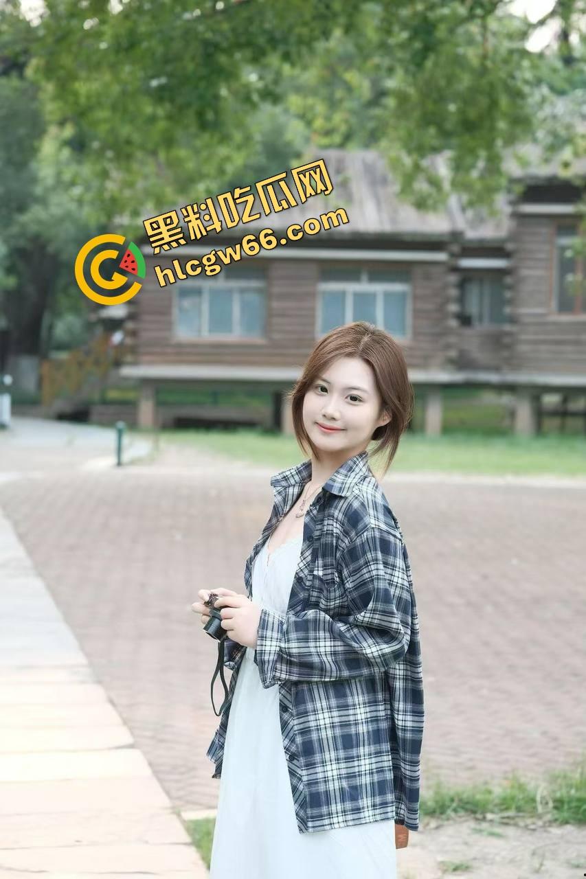 福建瓜友分享邻家少妇『钱悦』趁老公出海来偷玩，含鸡太深呛哭了还不肯停，嘴里喊着要被操出声音！  第8张