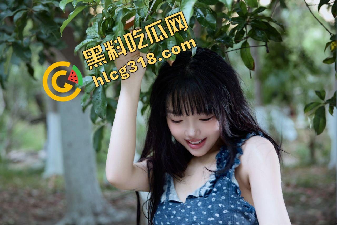 南昌服装店老板娘『孙璐』蜜桃臀母狗桌上被调教，贱样子全出来了，好屁股必须后入爆操才带劲！  第4张