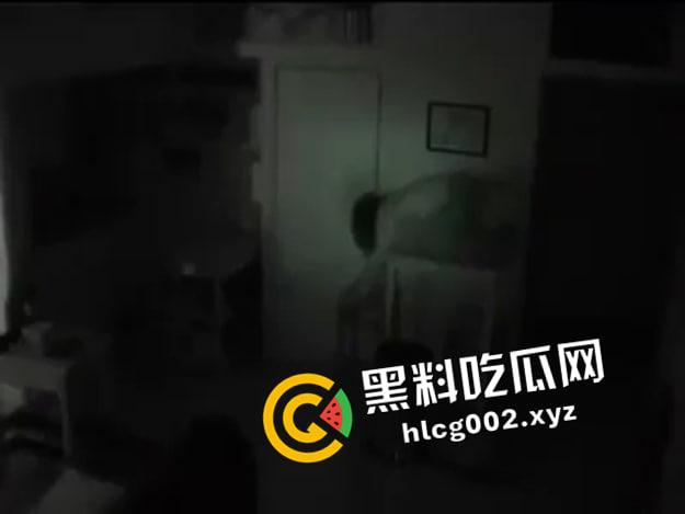 真家里有鬼！日本女子住在陌生男子天花板隔间  吃喝拉撒全靠偷 小日子也太变态了 第3张