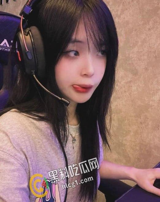 美国加州极品高颜值留学生 泡菜国24岁电竞网红女神 JessicaKim 大尺度自慰自拍视频泄密！  第3张