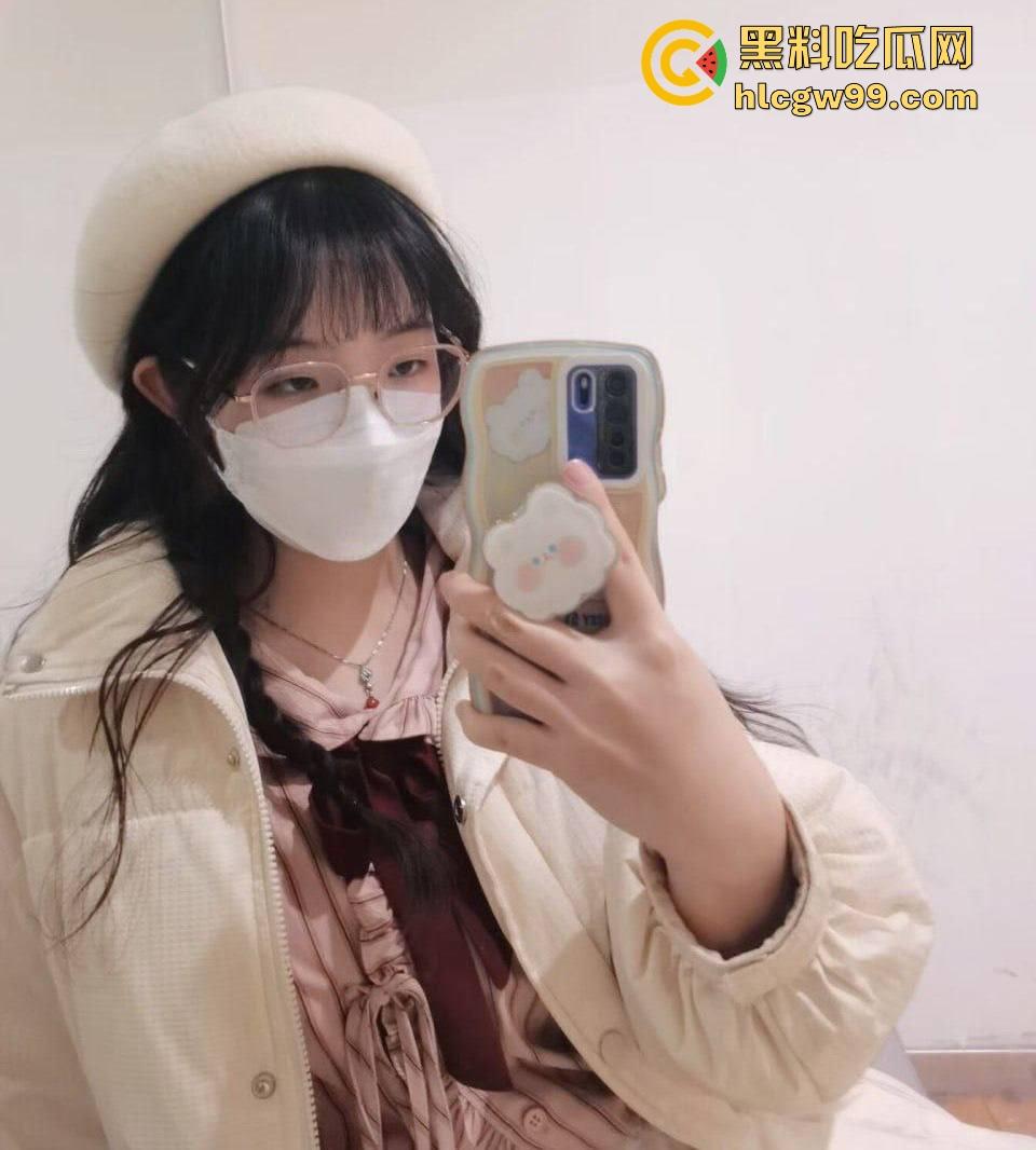 哈尔滨工程学院大一学妹【魏雯雯】性爱视频曝光，娇喘连连自动打桩机式疯狂  一秒变母狗! 第2张