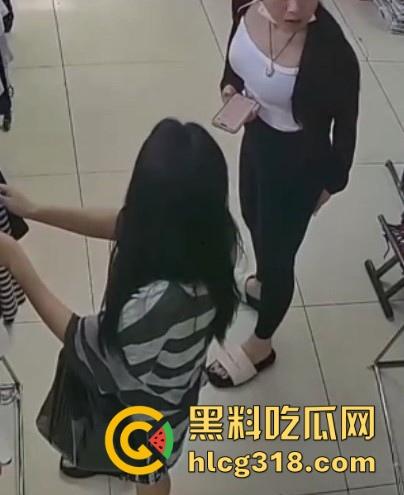 郑州女装店惊现射精男！枪法精准甩狙高手，秒射黑丝裤，瑜伽但哥们的审美一般，这都射得下去！  第9张