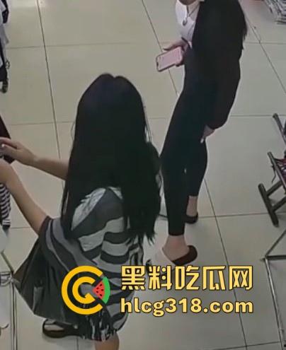 郑州女装店惊现射精男！枪法精准甩狙高手，秒射黑丝裤，瑜伽但哥们的审美一般，这都射得下去！  第10张