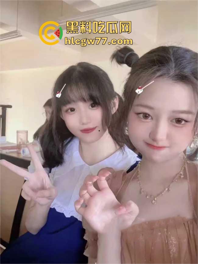 广东碧桂园职业学院卡哇伊学生妹在酒店接受炮友安排的多人运动 场面高燃堪称AV级群交！  第1张