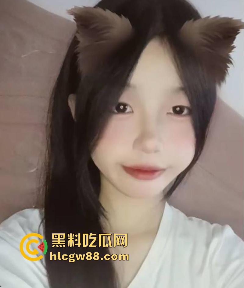 长沙工商职业学院极品学妹【陈梦怡】清纯面孔下的真面目曝光  在镜前嫩穴被干成淫靡水帘洞 第2张