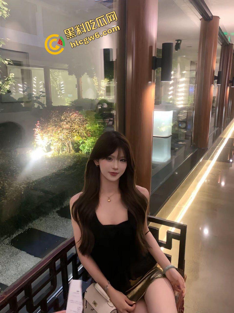 河南驻马店红丝御姐反差骚鸡『谢娜』酒店情趣内衣口交激情 上位骑乘榨精！原创独家曝光！  第4张