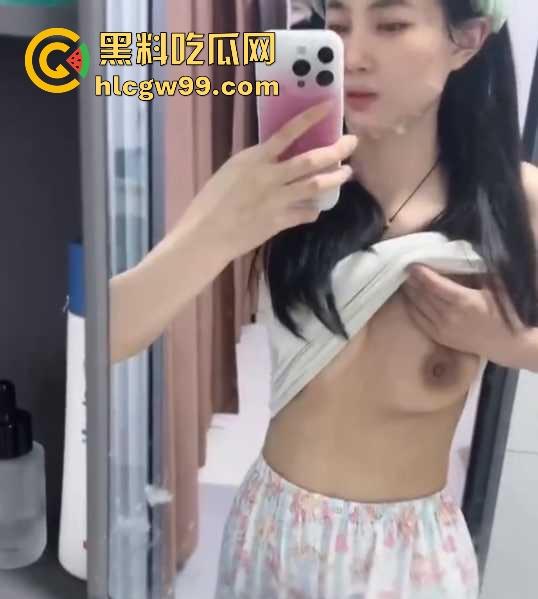 江西鹰潭【徐魏林】当初因颜值跟人走现又因为对方穷求复合，前男友无情曝光不良视频，你别说奶子真大！  第12张