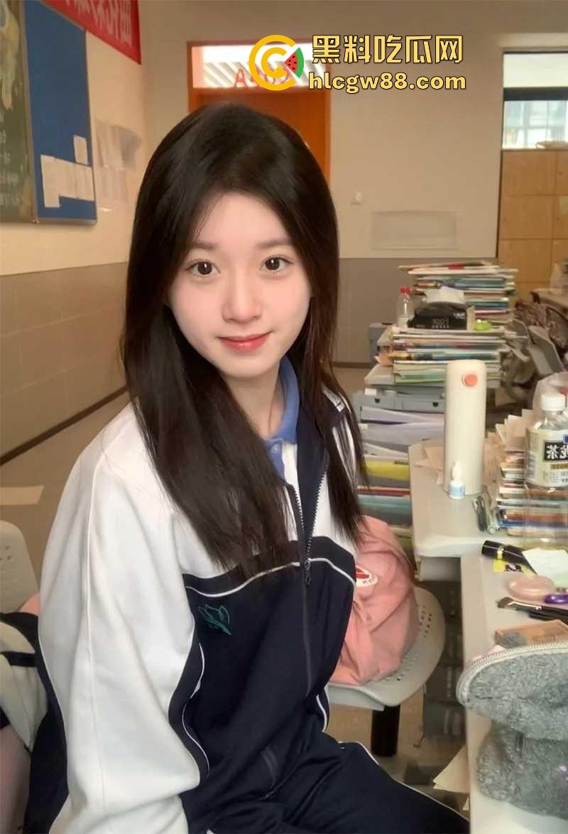 四川巴中职业技术学院00后嫩妹【陈婷婷】网上约炮勾搭求操 出轨视频被男友曝光！  第5张