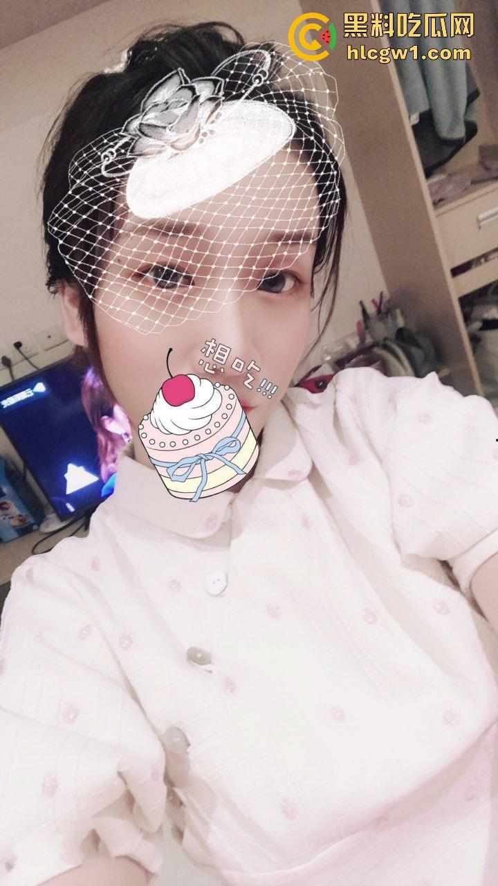 江西极品反差少妇【黄雨霏】自拍流出！跳蛋塞逼吃鸡，骚浪到法力无边，双倍快乐根本停不下来！  第3张