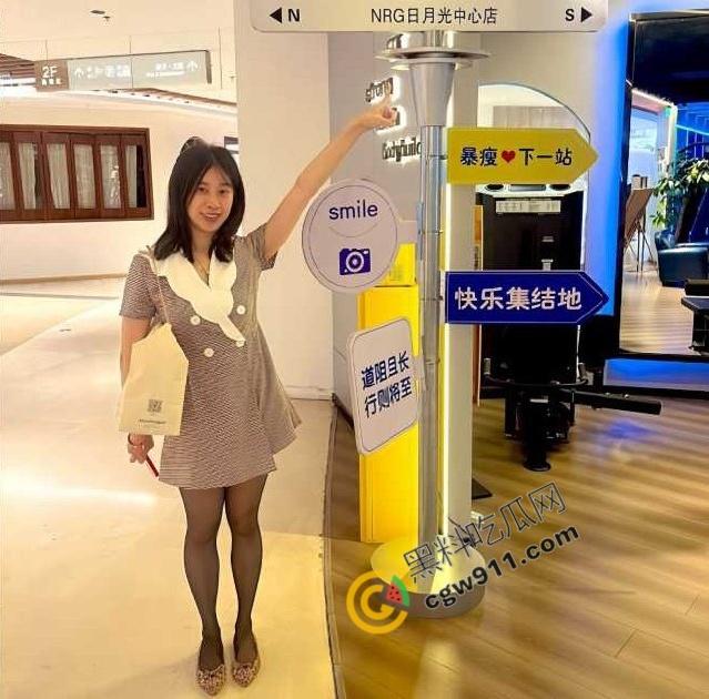 东莞极品少妇【沈晓璐】被炮友调教成风骚母狗！口交深喉技巧高超，白皙肌肤配上淫荡姿态，风骚至极  第2张