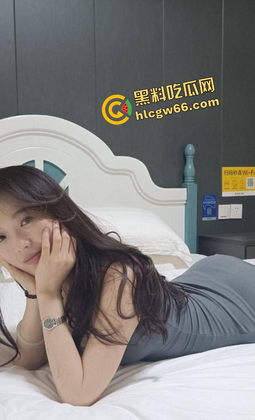 绵阳小龙坎老板娘『邱文倩』制服play干翻金主，火锅不一定好吃，但她的口活能让金主吃到高潮！  第4张