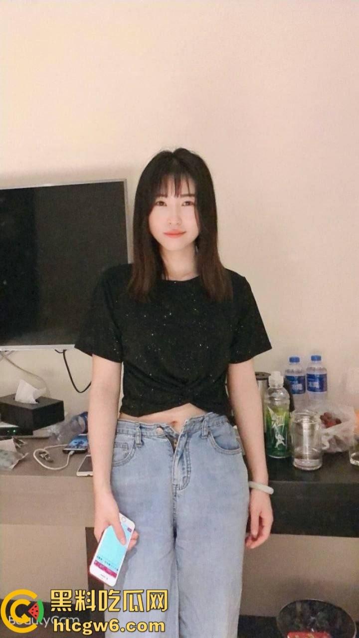 南京炸裂小学老师【杨燕姿】不满新婚老公花天酒地 网约单男酒店约炮报复老公 绝密做爱视频被曝光  第1张