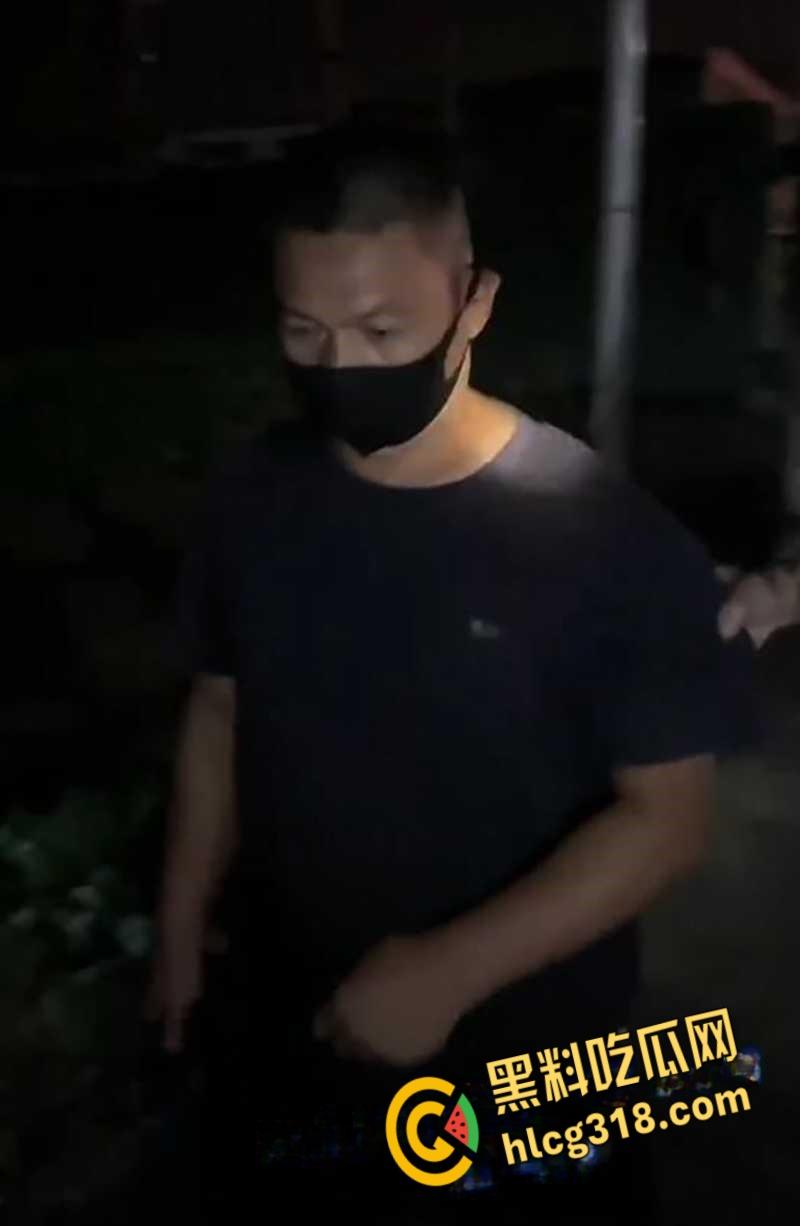 偷狗贼改偷猫了，一晚上偷窃十几只猫， 被路人几兄弟抓获， 报警后偷猫者声称第一次 !  第5张