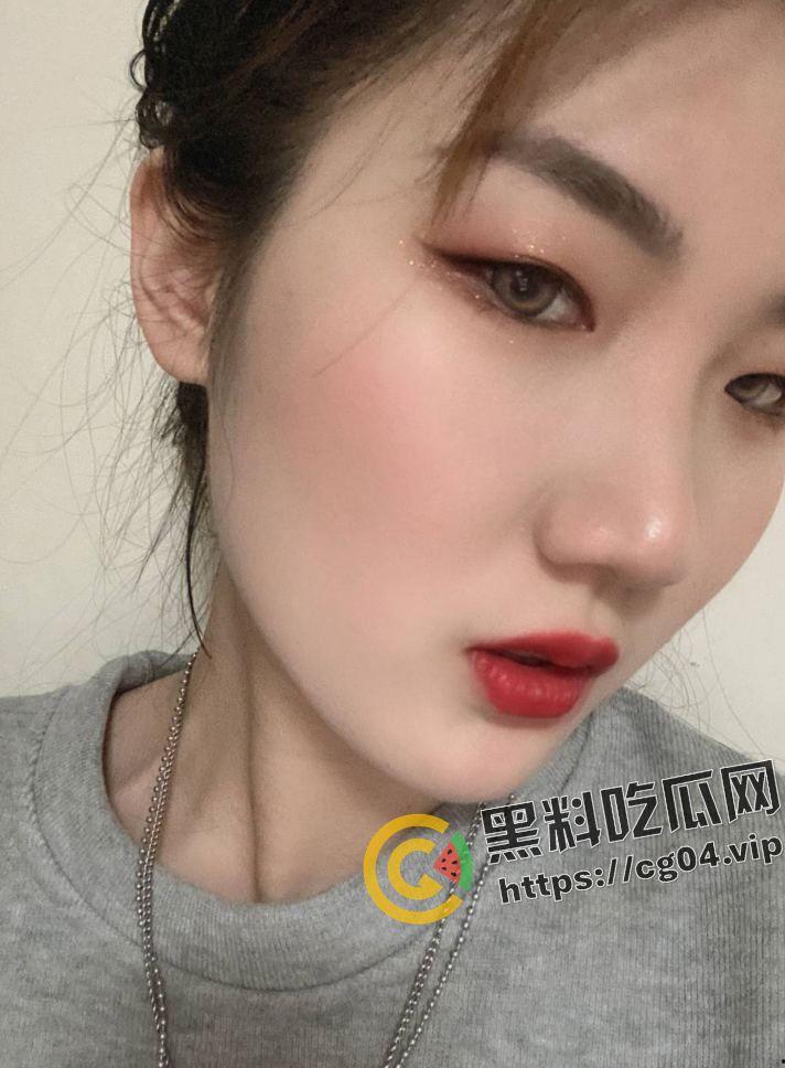 烟台科技学院【张娜】闷骚临沂妹 屁股上大块胎记 喜欢被颜射 被炮友提上裤子不认人反手曝光  第4张