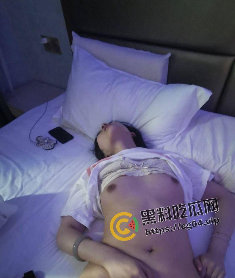 烟台科技学院【张娜】闷骚临沂妹 屁股上大块胎记 喜欢被颜射 被炮友提上裤子不认人反手曝光  第6张