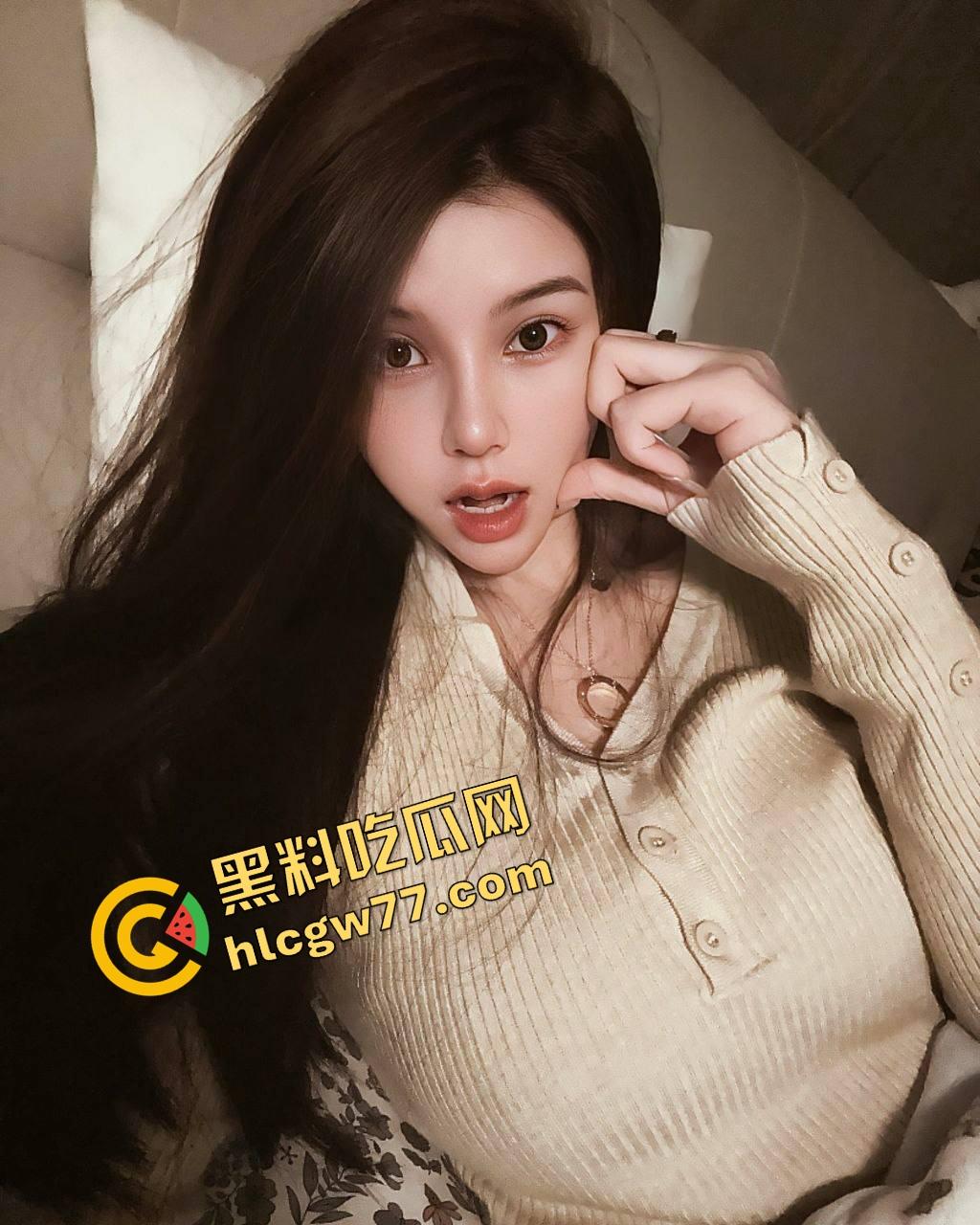 重庆御姐护士『图米海』被开盒，穿情趣抠逼拍片流出，腿长屁股翘骚话说得贼带劲，这女的男人全看哭了！  第6张