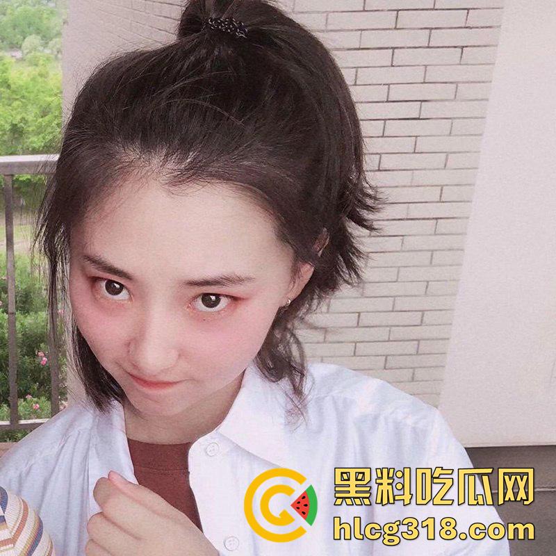 怀化中学语文老师【吕妍菲】，大奶肥臀身材顶级女神，下班化身狂野夜场尤物，热衷约炮娇喘不止！  第3张