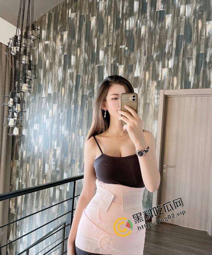 快手130w粉 程宝宝 被曝已怀孕升级为人母  一日擦终身擦 再来欣赏一下拜金女的抖奶集锦 微密圈付费合集 第4张