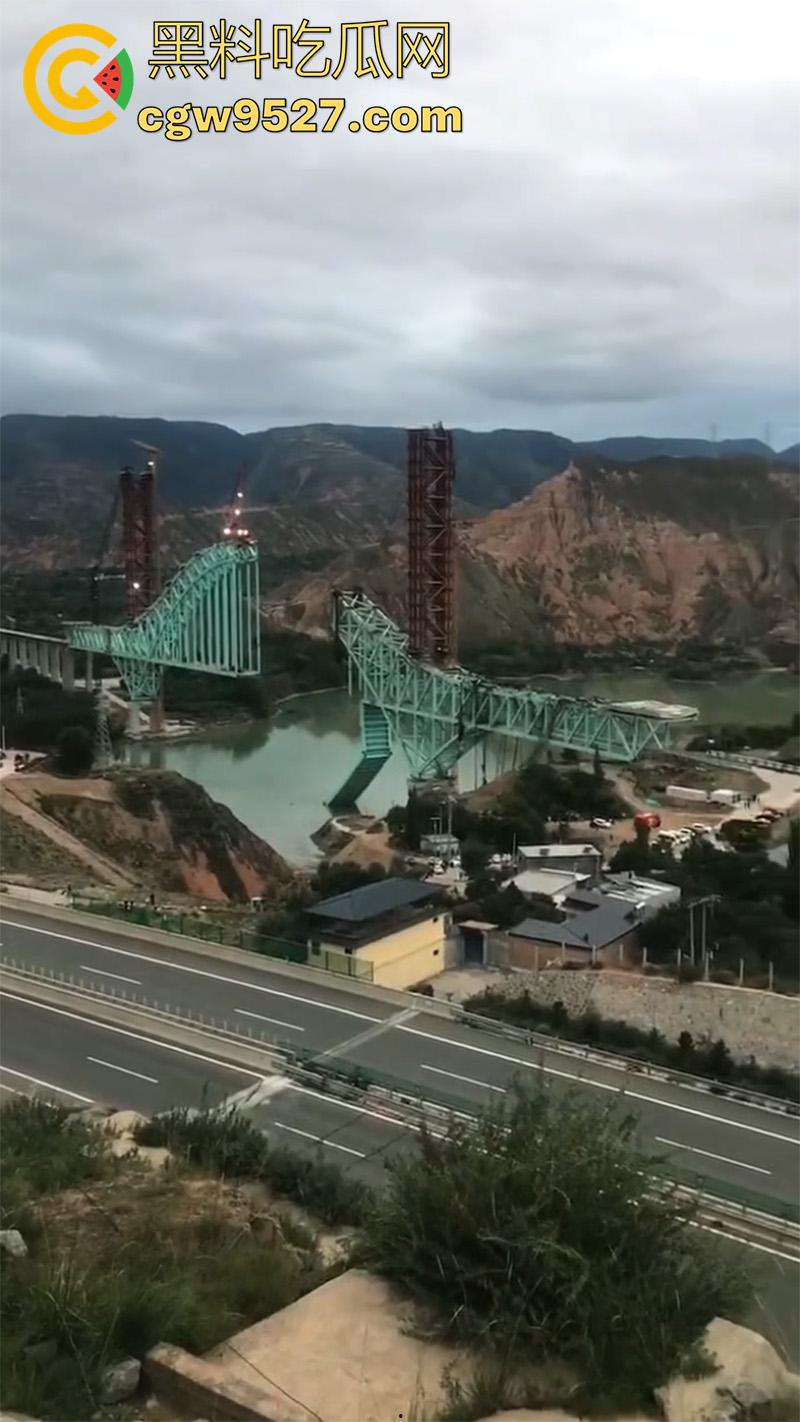 川青铁路青海段尖扎黄河特大桥，发生施工绳索断裂事故，已造成7人遇难9人失联，救援工作正在开展  第8张